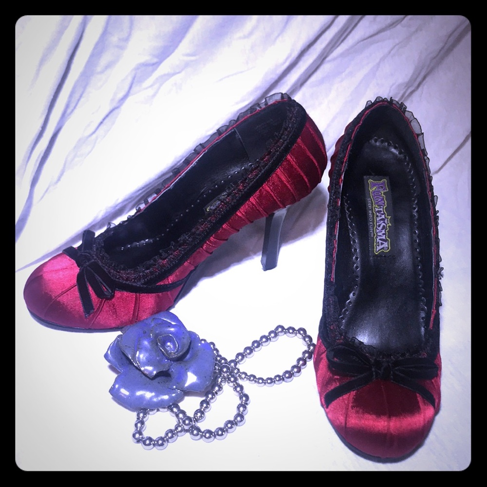 Funtasma size 8m
